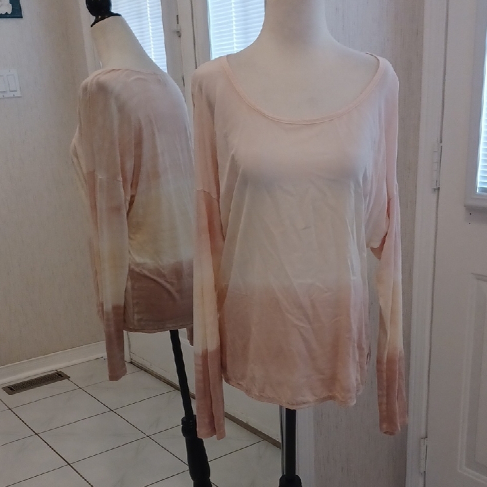 4/$40 Pink & Cream Ombré Long Sleeve Tee - Size Small